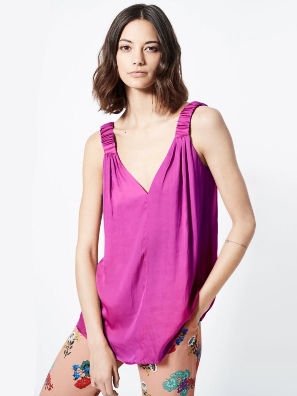 Smythe Elastic Strap Camisole in Violet, size XS